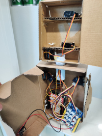 CARDBOARD ROBOT